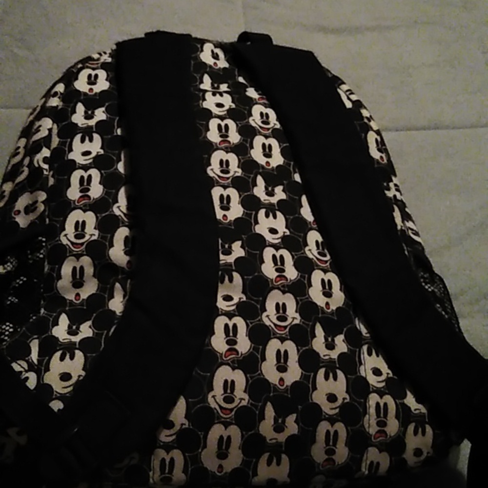 🐭 Mickey Mouse Backpack 🐭 - Picture 6 of 13